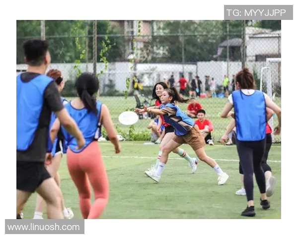 成都飞盘队技术飞跃创新高引领全国飞盘运动新潮流